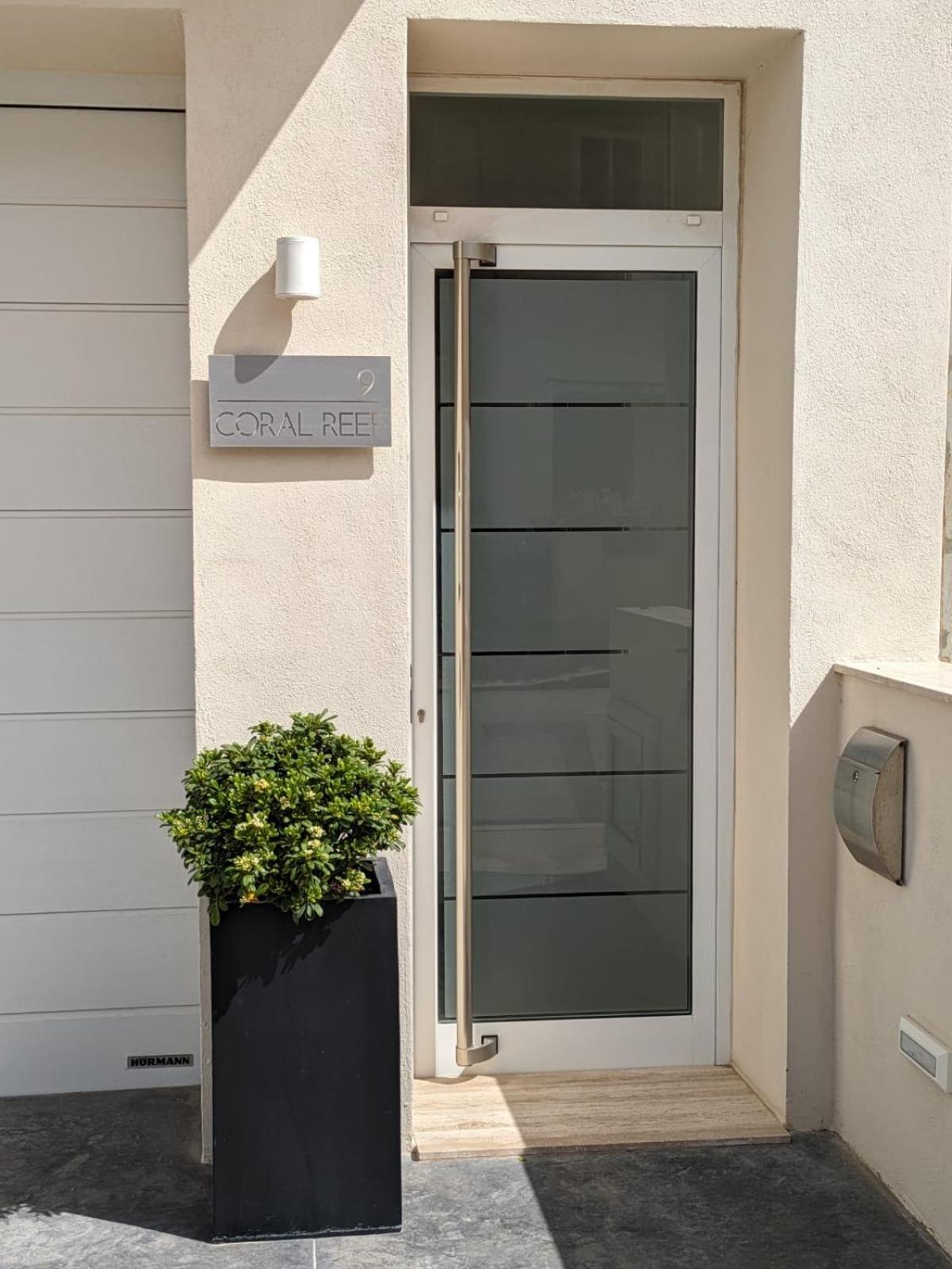 Coral Reef Apartments St. Paul's Bay Exterior foto